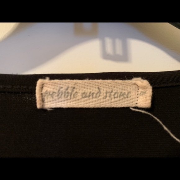 •Swiss Dot Top• - Picture 3 of 3